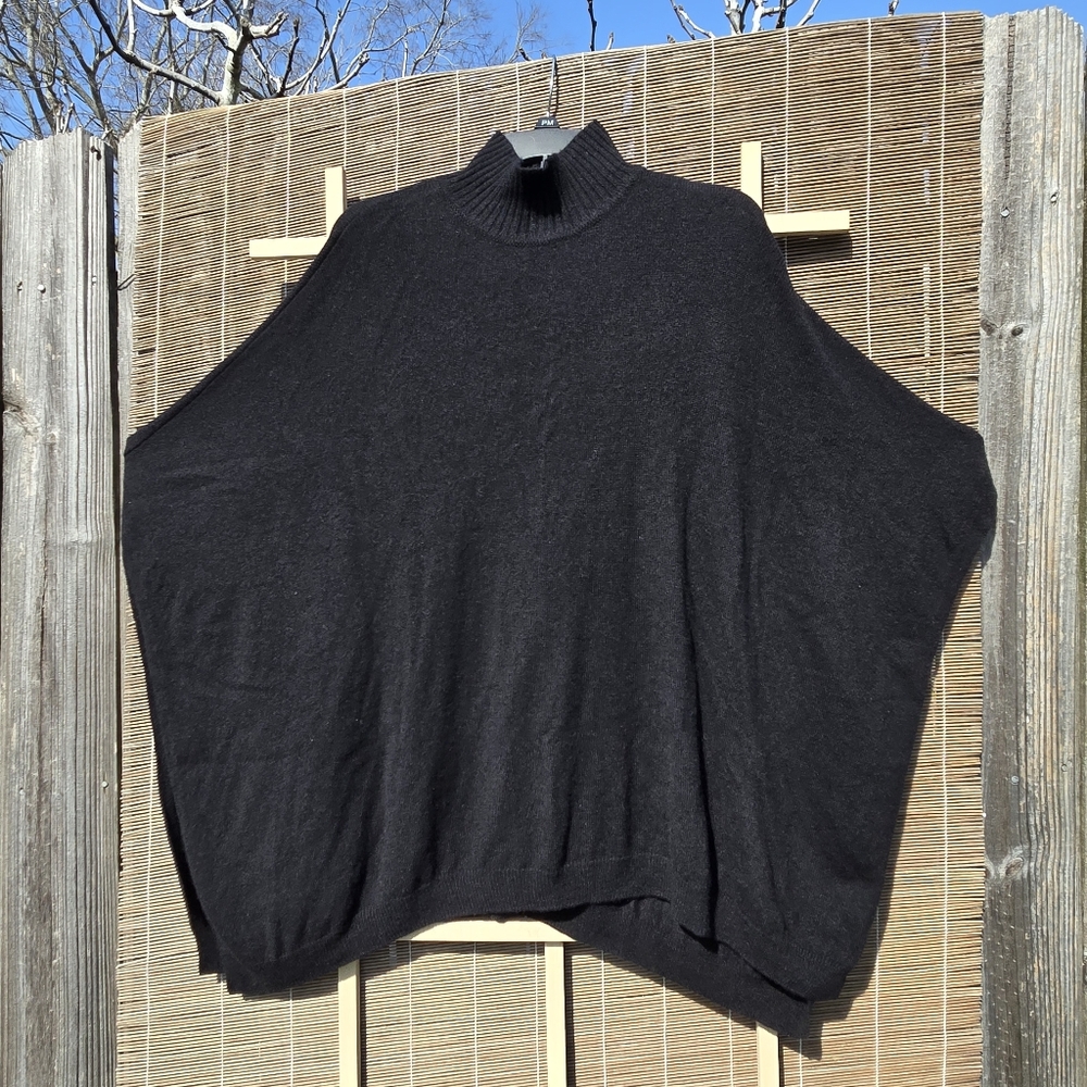 Amicale Cashmere Funnel Neck Cashmere Poncho Black - Picture 4 of 9